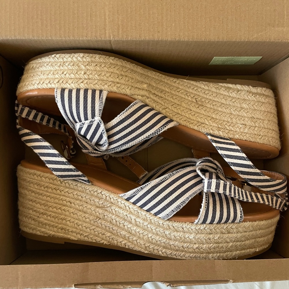 Brand new! Never worn!